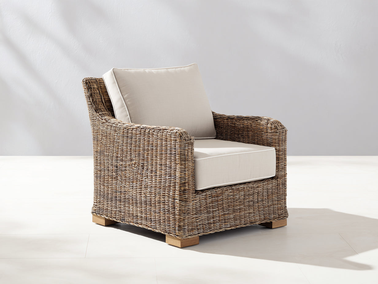 Sillones de ratán natural con cojín beige 88x82x78 cm - para jardín - diseño rústico con reposabrazos